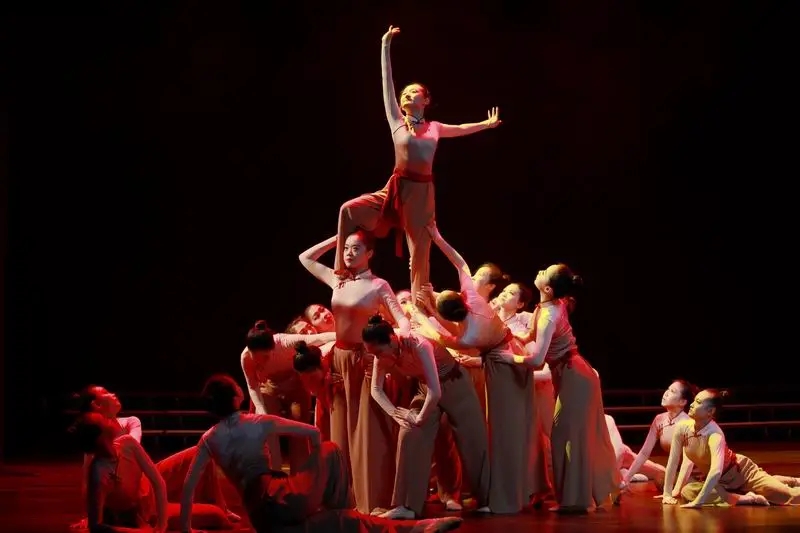 舞蹈.webp.jpg 舞蹈.webp.jpg